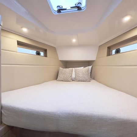 Hausboot Segelyacht Nui 호텔 Burgtiefe auf Fehmarn 외부 사진
