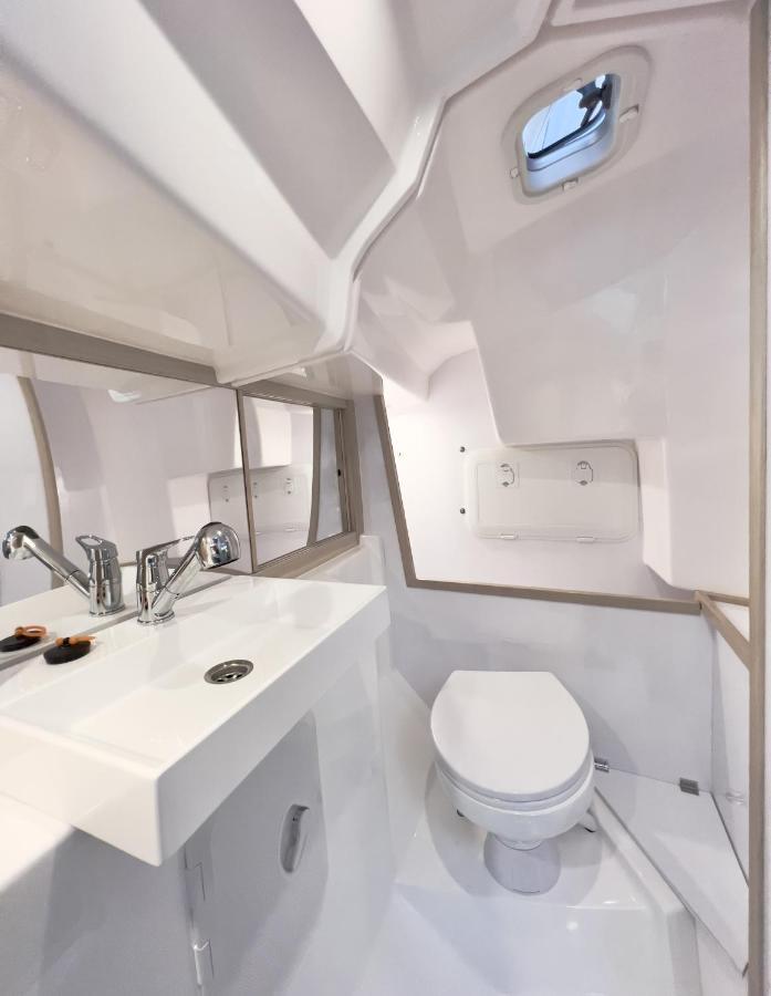 Hausboot Segelyacht Nui 호텔 Burgtiefe auf Fehmarn 외부 사진